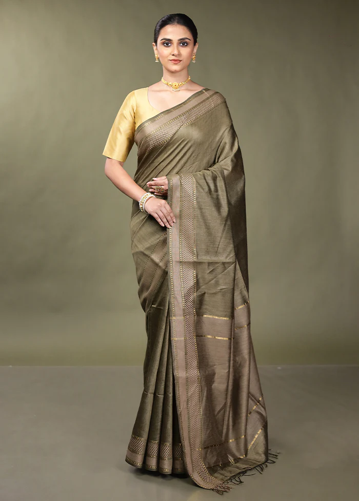 Cream Tussar Silk Saree With Blouse Piece - Image 2