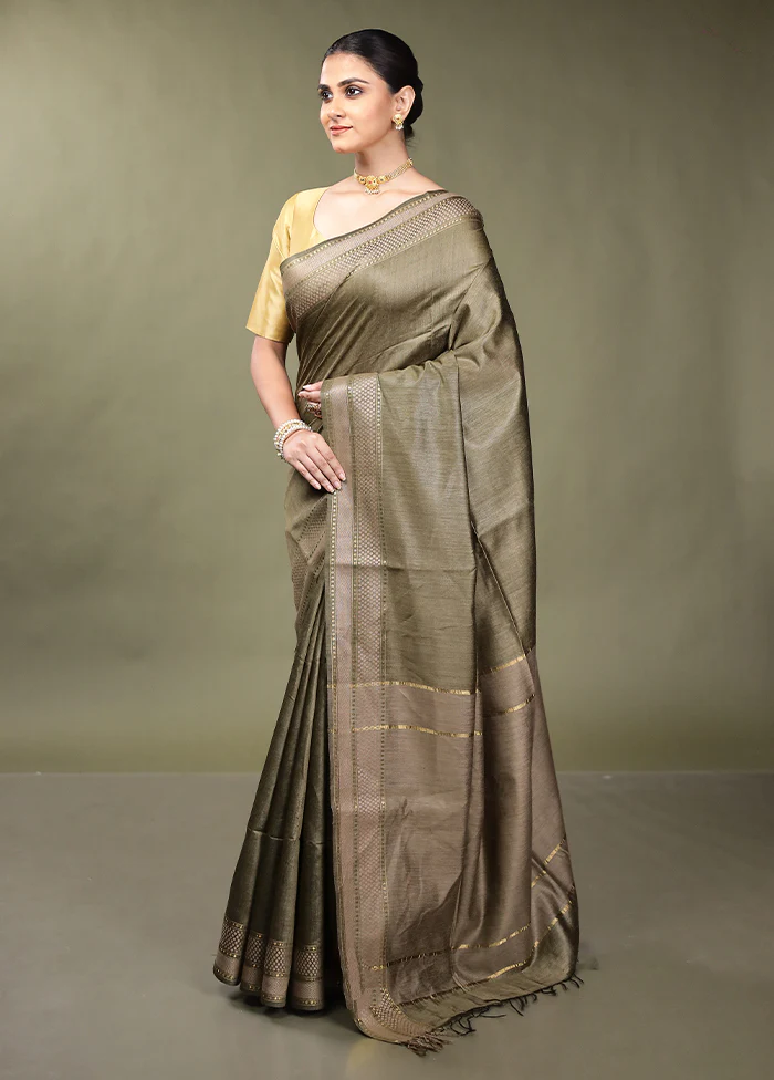 Cream Tussar Silk Saree With Blouse Piece - Image 4