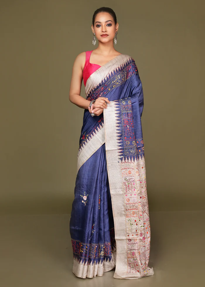 Cream Tussar Silk Saree With Blouse Piece - Image 2