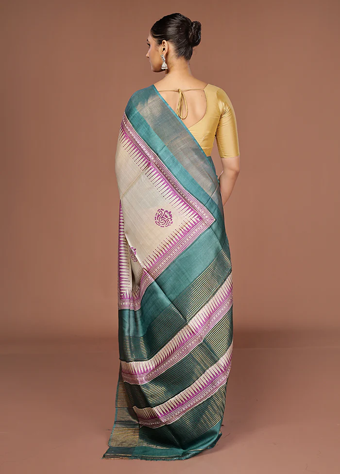 Cream Tussar Silk Saree With Blouse Piece - Image 3