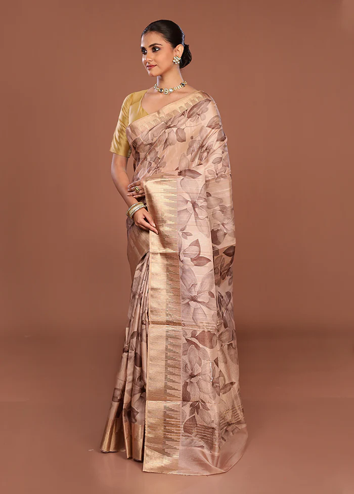 Cream Tussar Silk Saree With Blouse Piece - Image 4