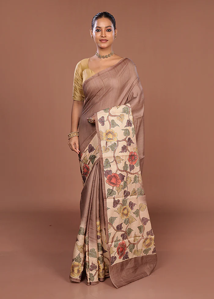 Cream Tussar Silk Saree With Blouse Piece - Image 2