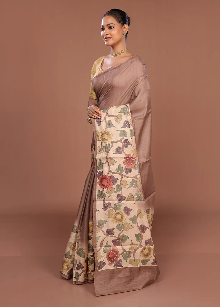 Cream Tussar Silk Saree With Blouse Piece - Image 4