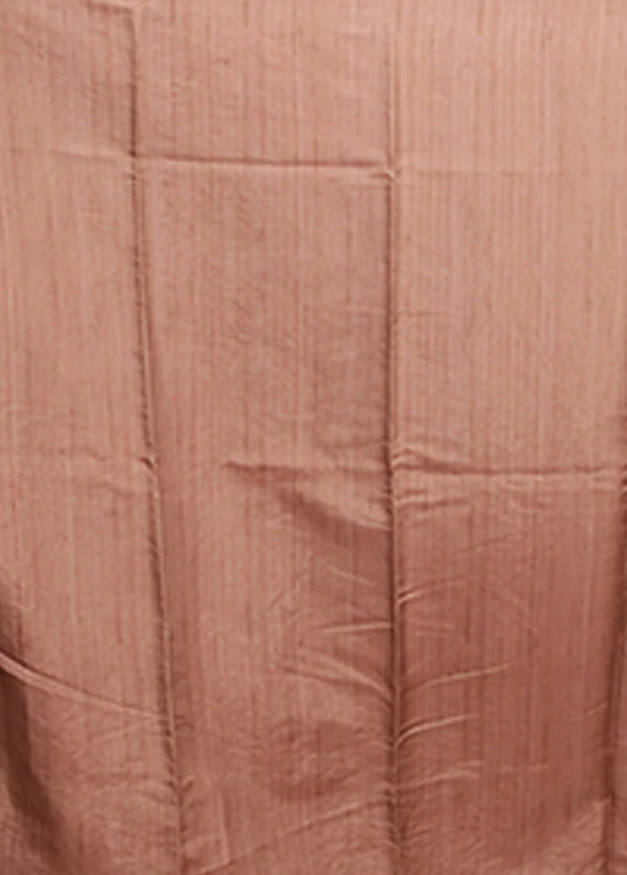 Cream Tussar Silk Saree With Blouse Piece - Image 5
