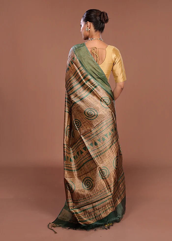 Cream Tussar Silk Saree With Blouse Piece - Image 3