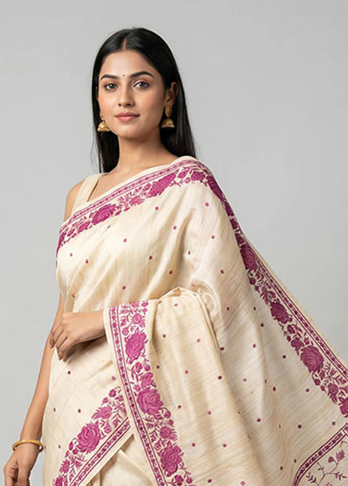 Cream Tussar Silk Saree With Blouse Piece - Image 2