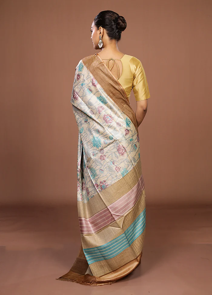Cream Tussar Silk Saree With Blouse Piece - Image 3