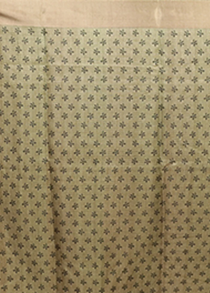 Cream Tussar Silk Saree With Blouse Piece - Image 5