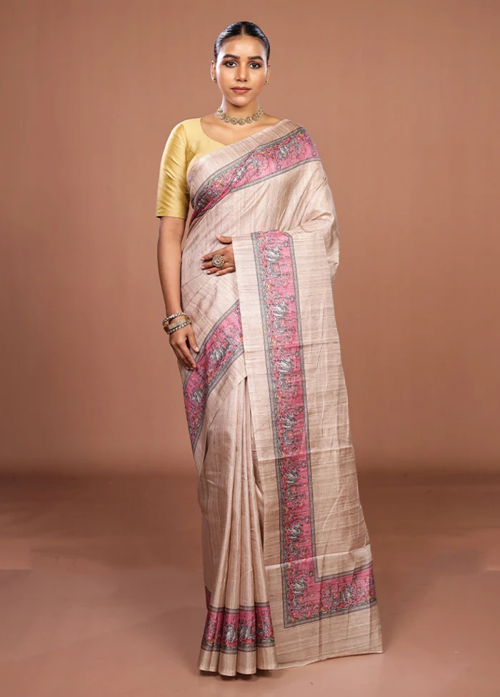 Cream Tussar Silk Saree With Blouse Piece - Image 2