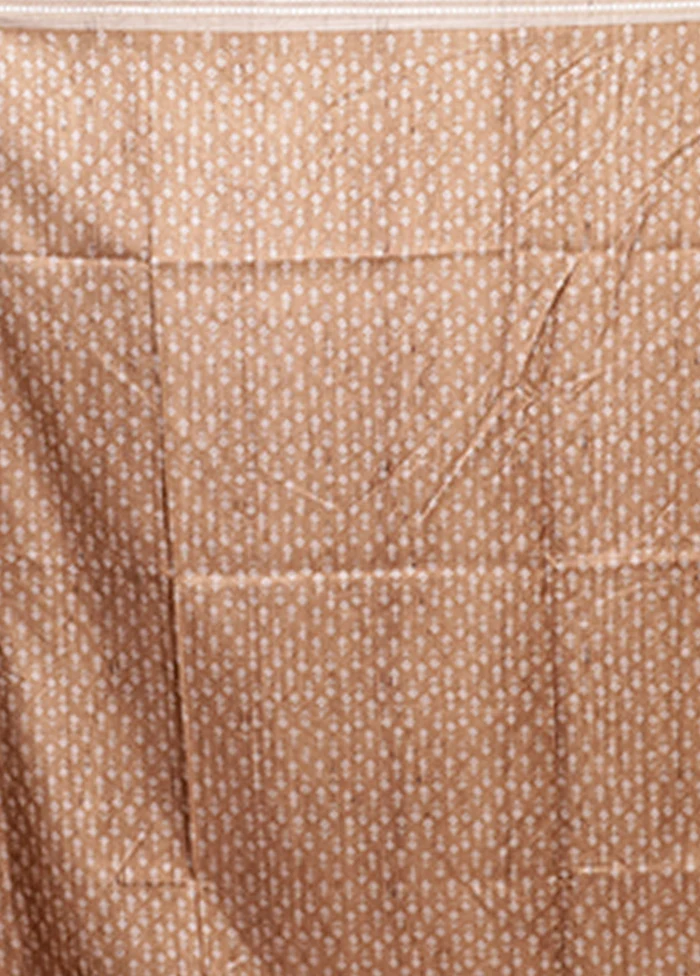 Cream Tussar Silk Saree With Blouse Piece - Image 5