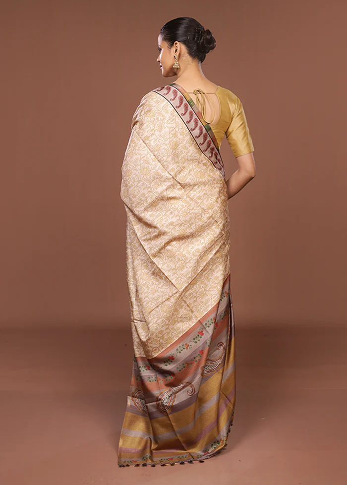 Cream Tussar Silk Saree With Blouse Piece - Image 3