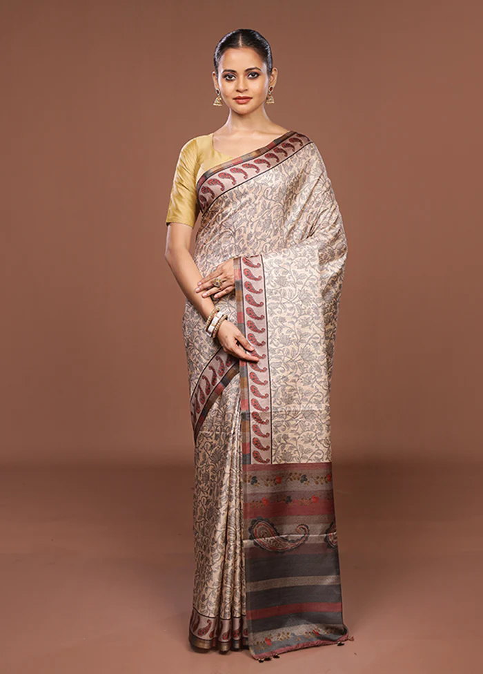 Cream Tussar Silk Saree With Blouse Piece - Image 2