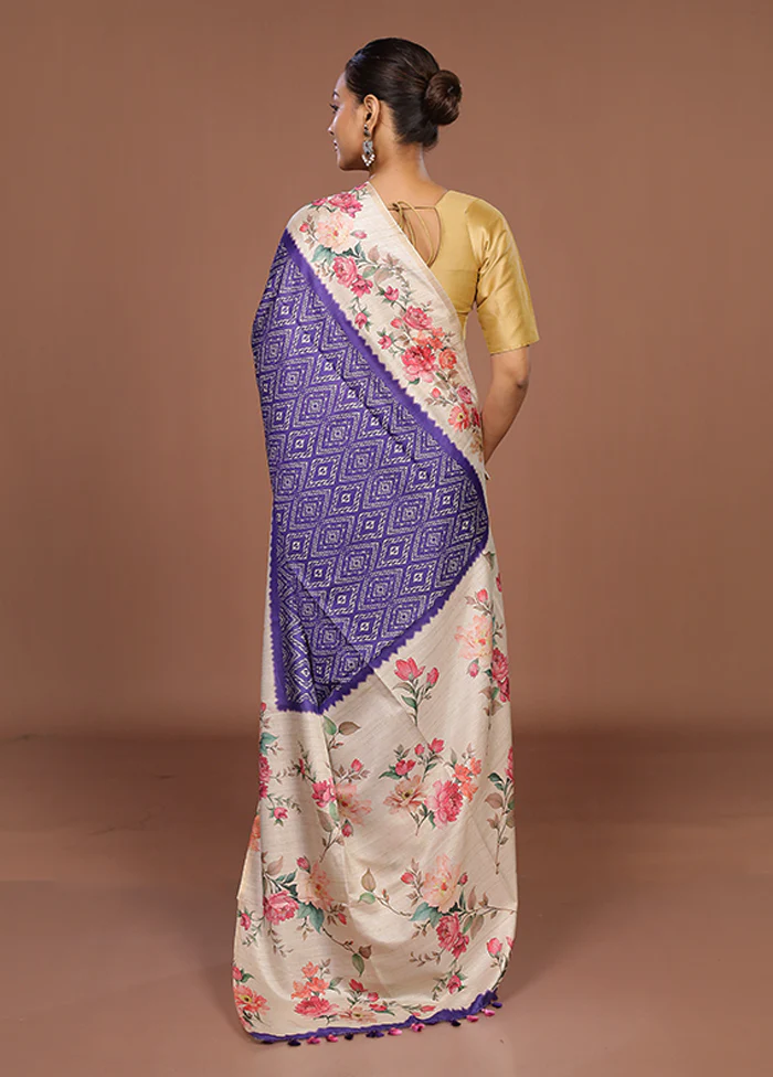 Cream Tussar Silk Saree With Blouse Piece - Image 3