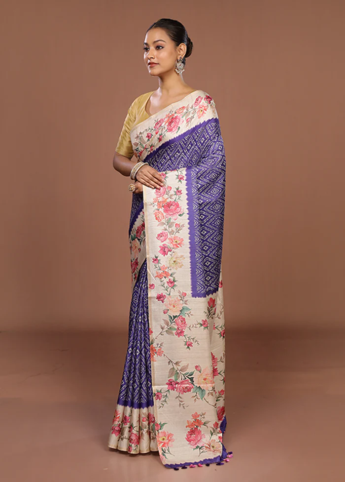 Cream Tussar Silk Saree With Blouse Piece - Image 4