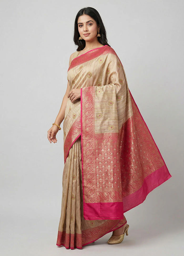 Cream Tussar Silk Saree With Blouse Piece