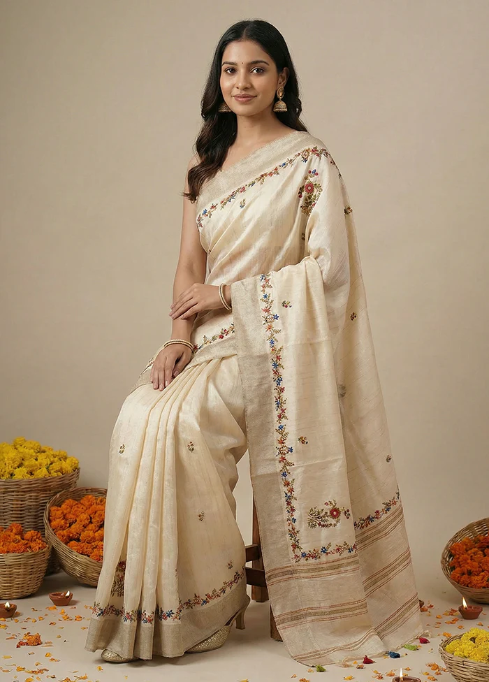 Cream Tussar Silk Saree With Blouse Piece - Image 3