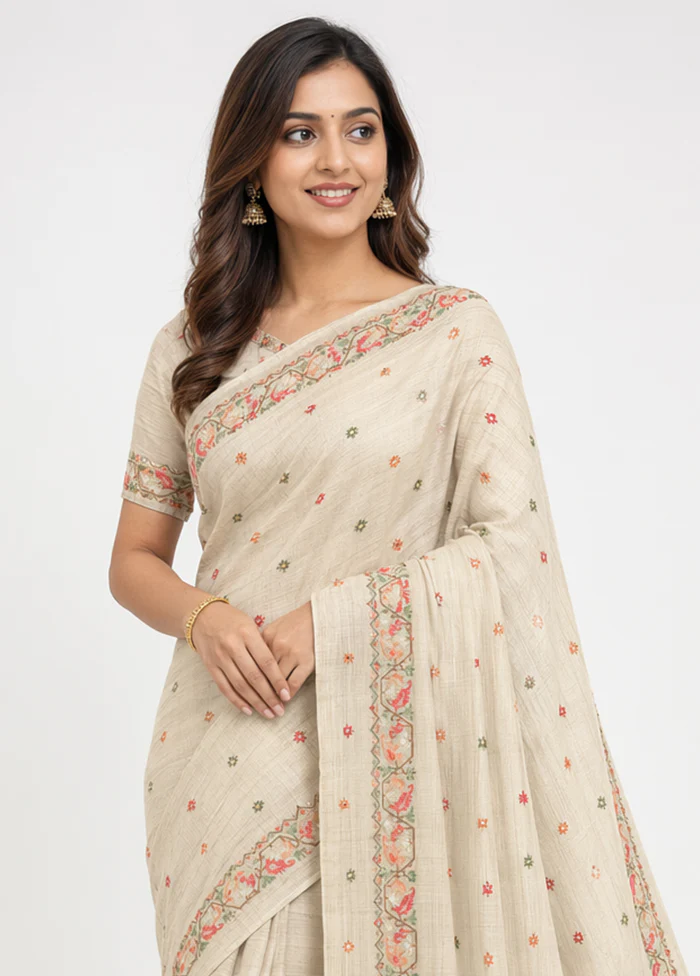 Cream Tussar Silk Saree With Blouse Piece - Image 2