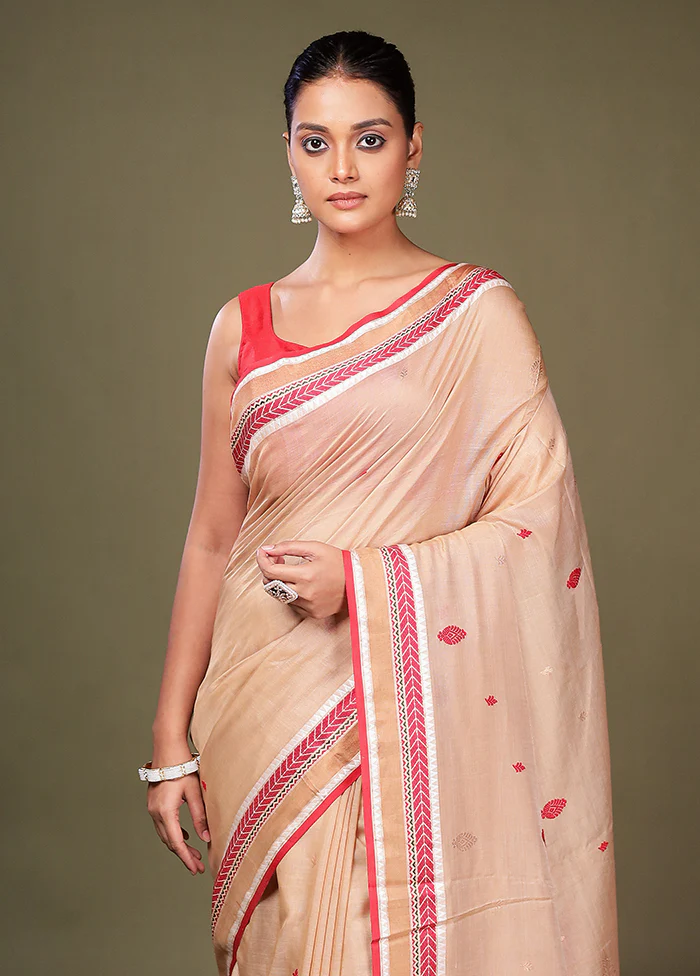 Cream Tussar Silk Saree With Blouse Piece