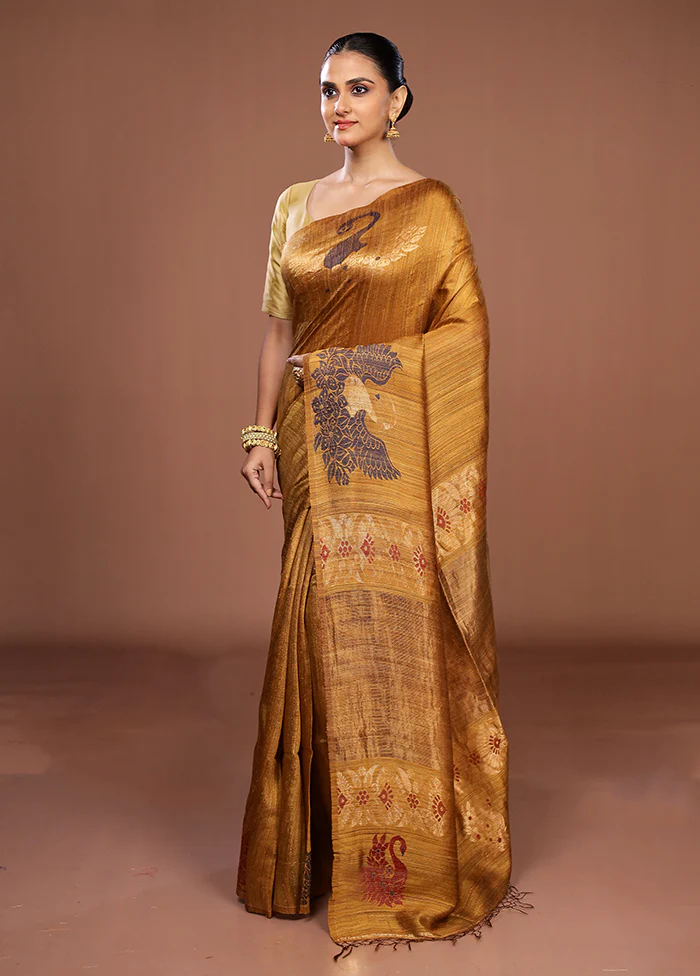 Gold Handloom Matka Pure Silk Saree With Blouse Piece - Image 4