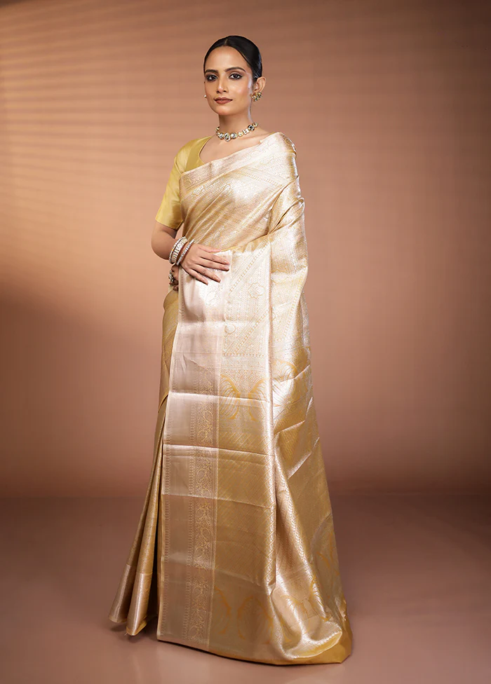 Gold Kanjivaram Silk Saree With Blouse Piece - Image 4