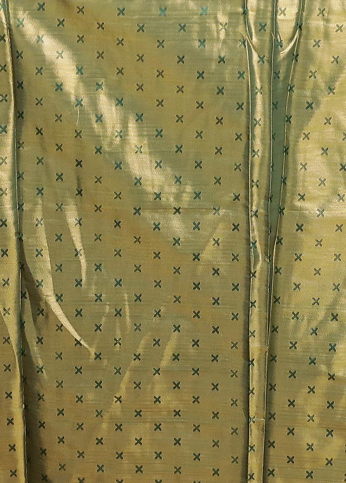 Gold Kanjivaram Silk Saree With Blouse Piece - Image 5