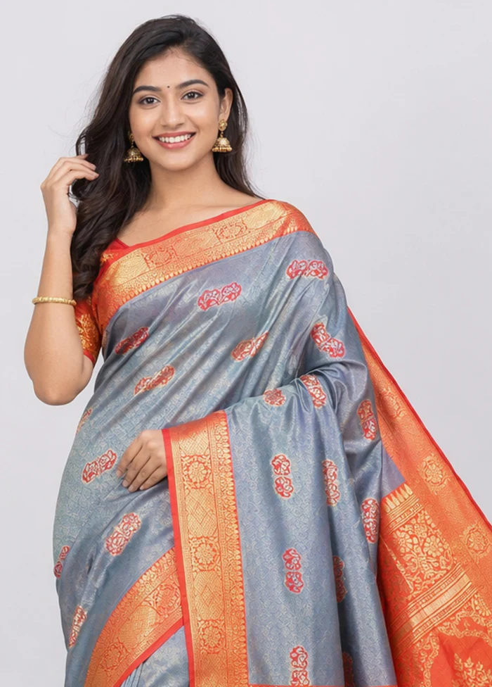 Gold Kanjivaram Silk Saree With Blouse Piece - Image 2