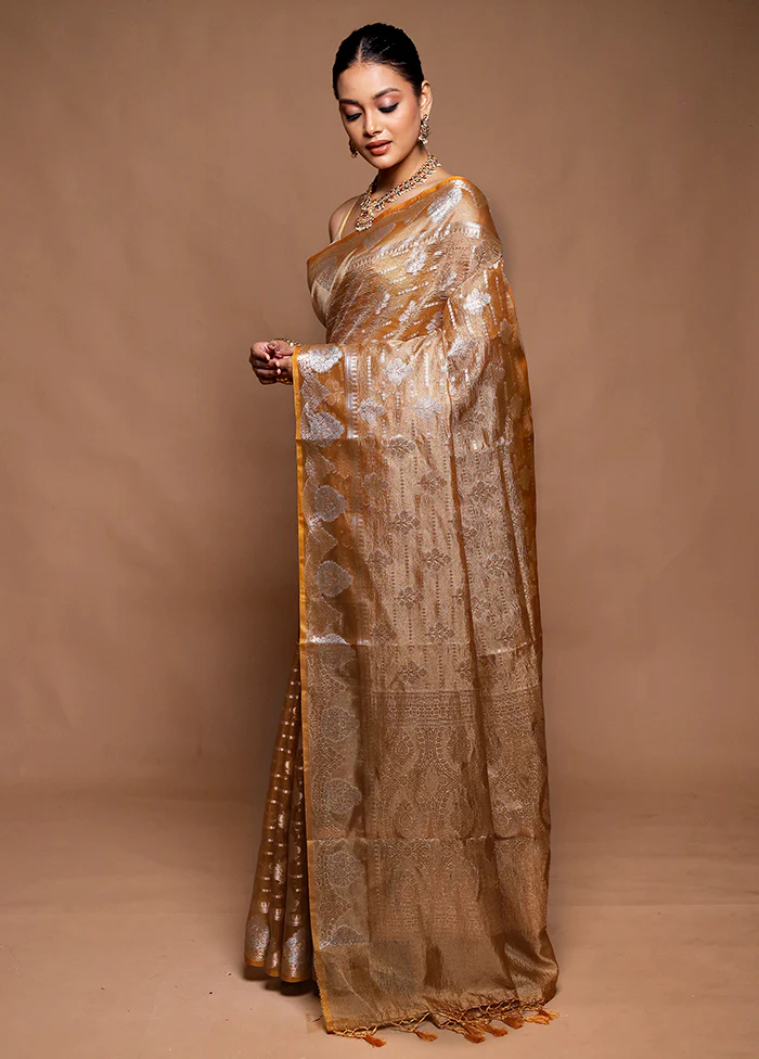 Golden Crushed Tissue Silk Saree With Blouse Piece - Image 4