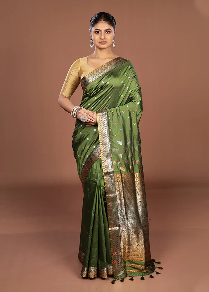 Green Assam Silk Saree With Blouse Piece - Image 2