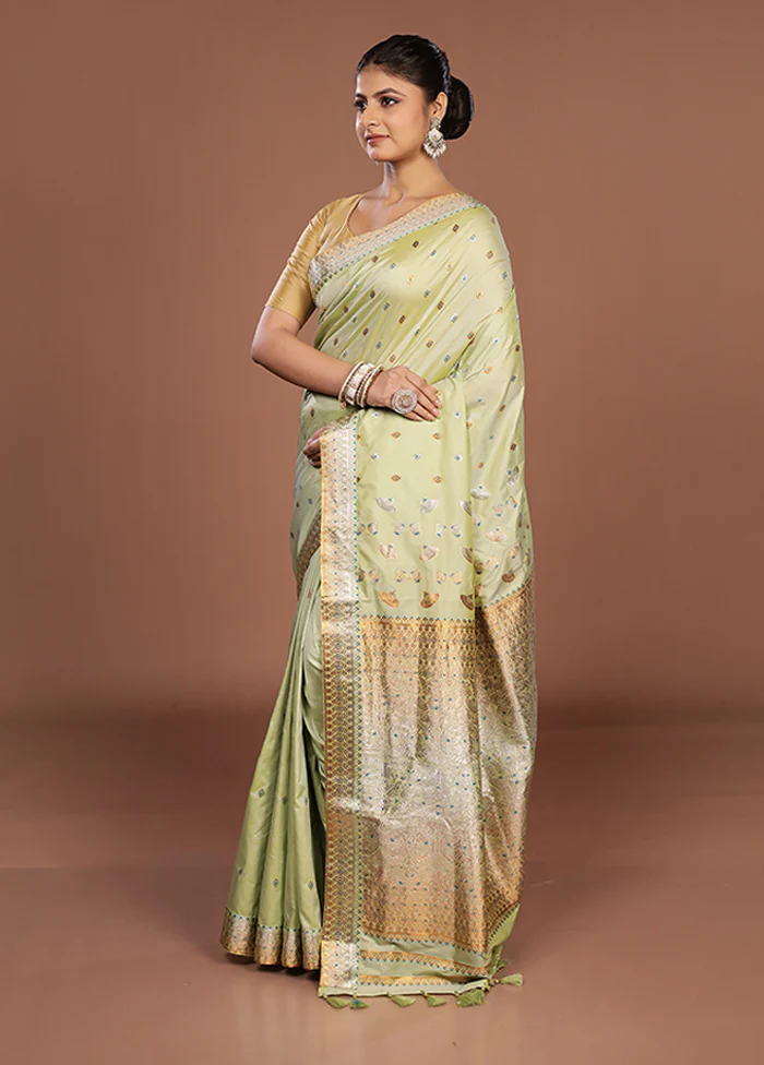 Green Assam Silk Saree With Blouse Piece - Image 4
