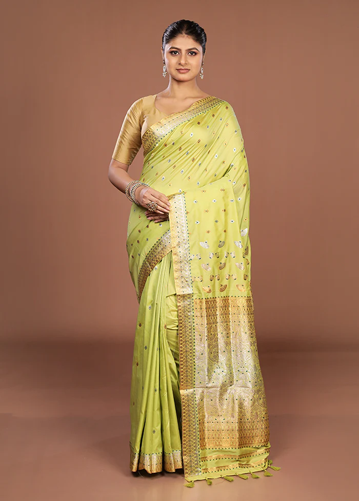 Green Assam Silk Saree With Blouse Piece - Image 2