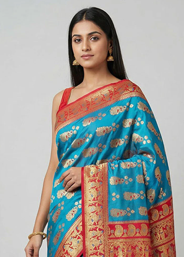 Blue Baluchari Silk Saree With Blouse Piece - Image 2