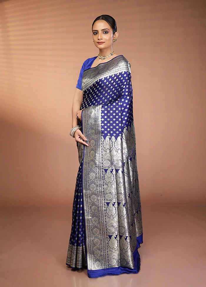 Green Banarasi Silk Saree With Blouse Piece - Image 4