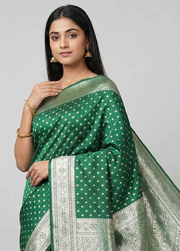 Green Banarasi Silk Saree With Blouse Piece - Image 2