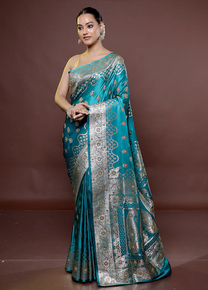 Green Banarasi Silk Saree With Blouse Piece - Image 2