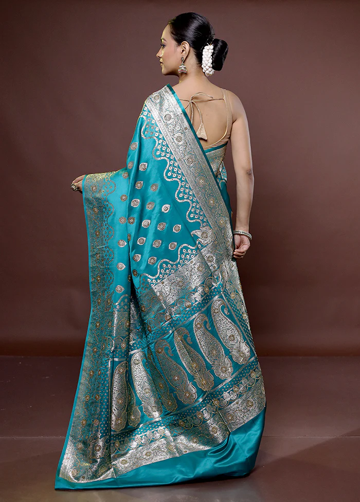 Green Banarasi Silk Saree With Blouse Piece - Image 3