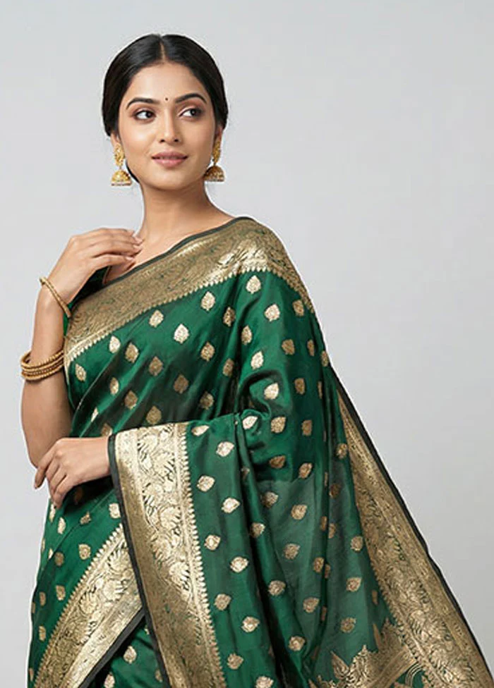 Green Banarasi Silk Saree With Blouse Piece - Image 2