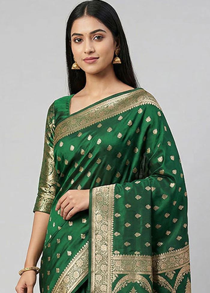 Green Banarasi Silk Saree With Blouse Piece - Image 2
