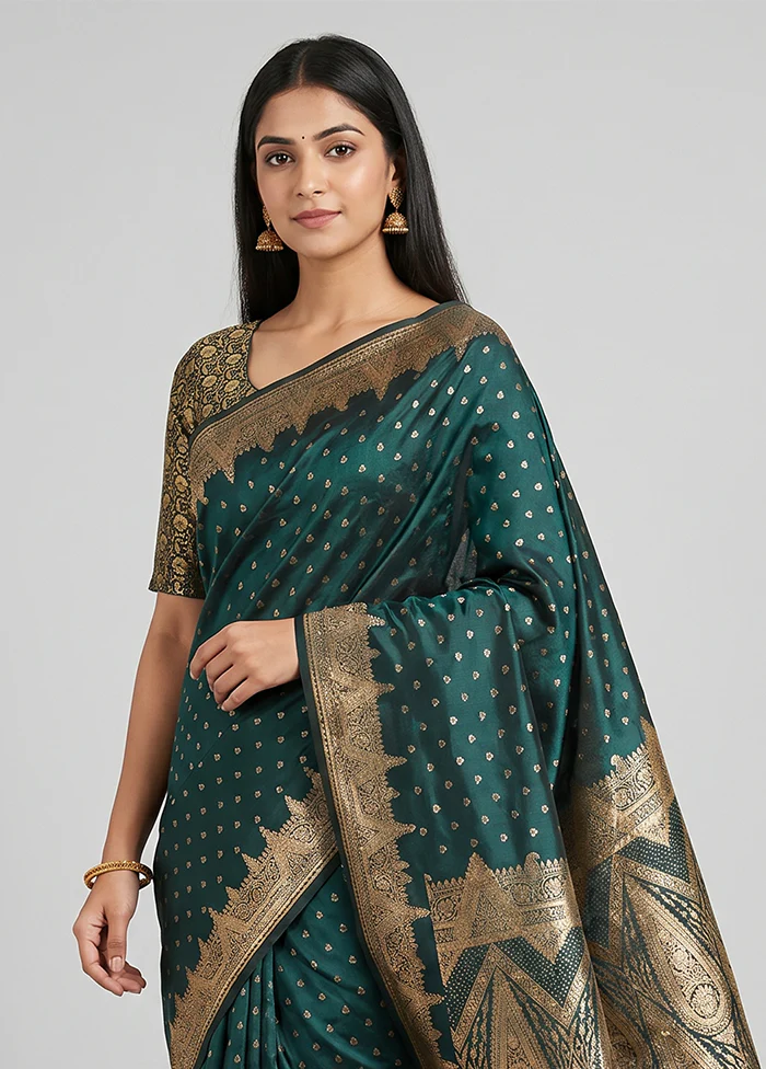 Green Banarasi Silk Saree With Blouse Piece - Image 2