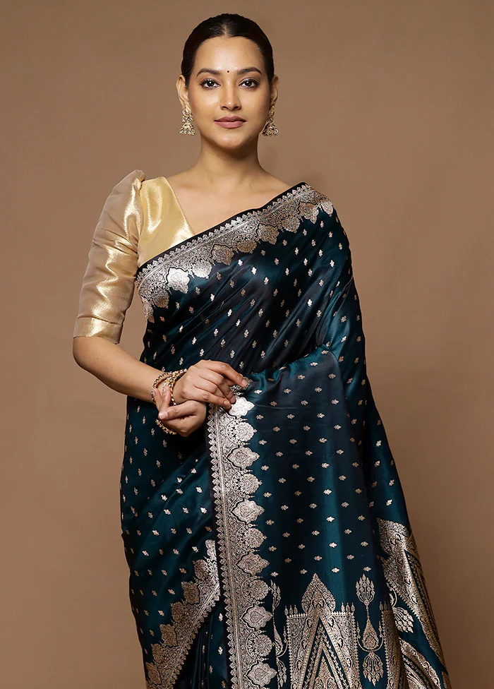Green Banarasi Silk Saree With Blouse Piece - Image 2