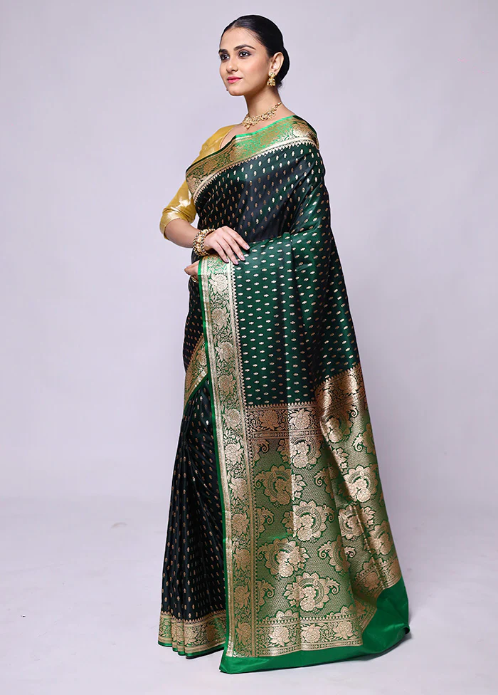 Green Banarasi Silk Saree With Blouse Piece - Image 4