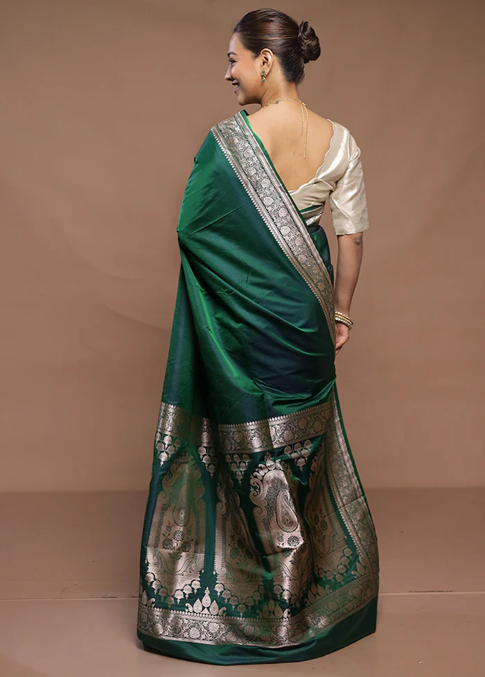 Green Banarasi Silk Saree With Blouse Piece - Image 3