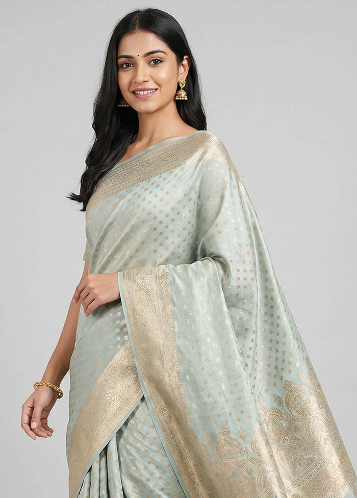 Green Banarasi Silk Saree With Blouse Piece - Image 2