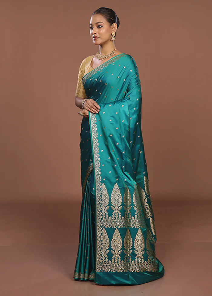 Green Banarasi Silk Saree With Blouse Piece - Image 4