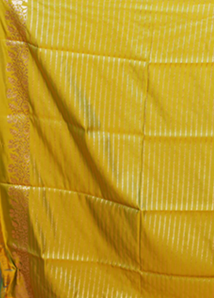 Green Banarasi Silk Saree With Blouse Piece - Image 5