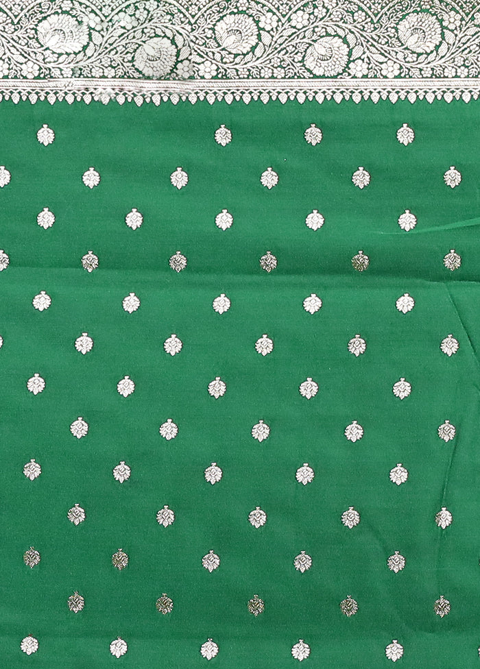 Green Banarasi Silk Saree With Blouse Piece - Image 5