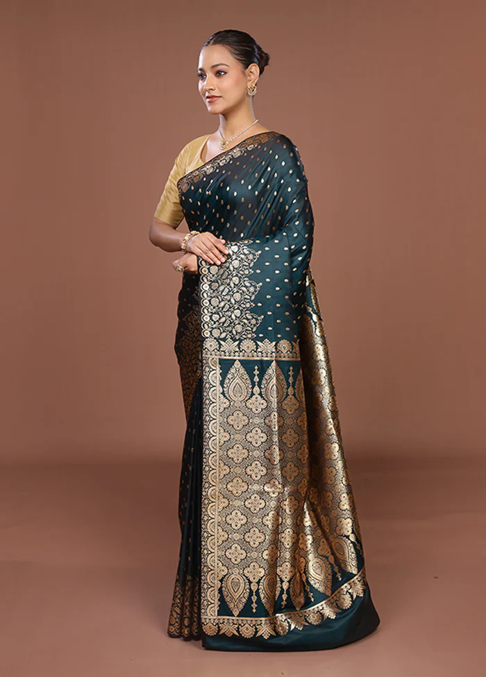 Green Banarasi Silk Saree With Blouse Piece - Image 4