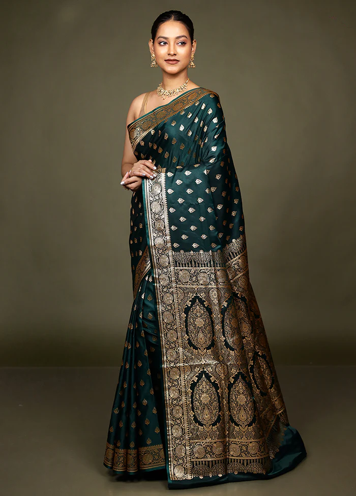 Green Banarasi Silk Saree With Blouse Piece - Image 4