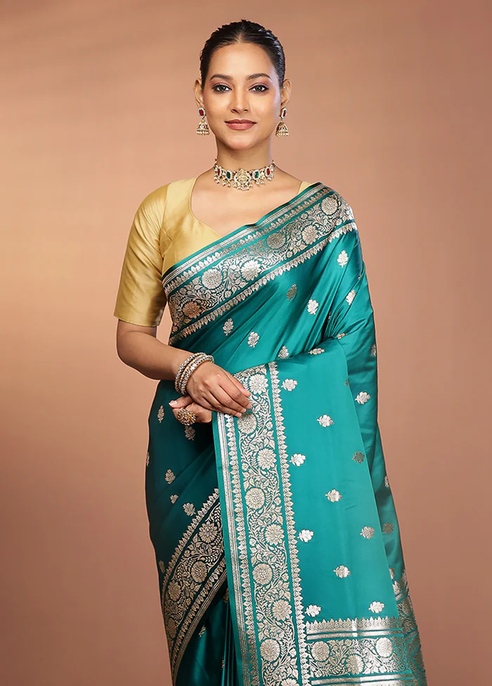 Green Banarasi Silk Saree With Blouse Piece