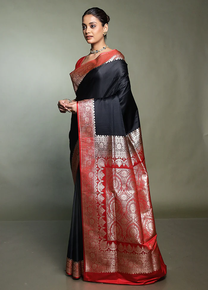 Black Banarasi Silk Saree With Blouse Piece - Image 4