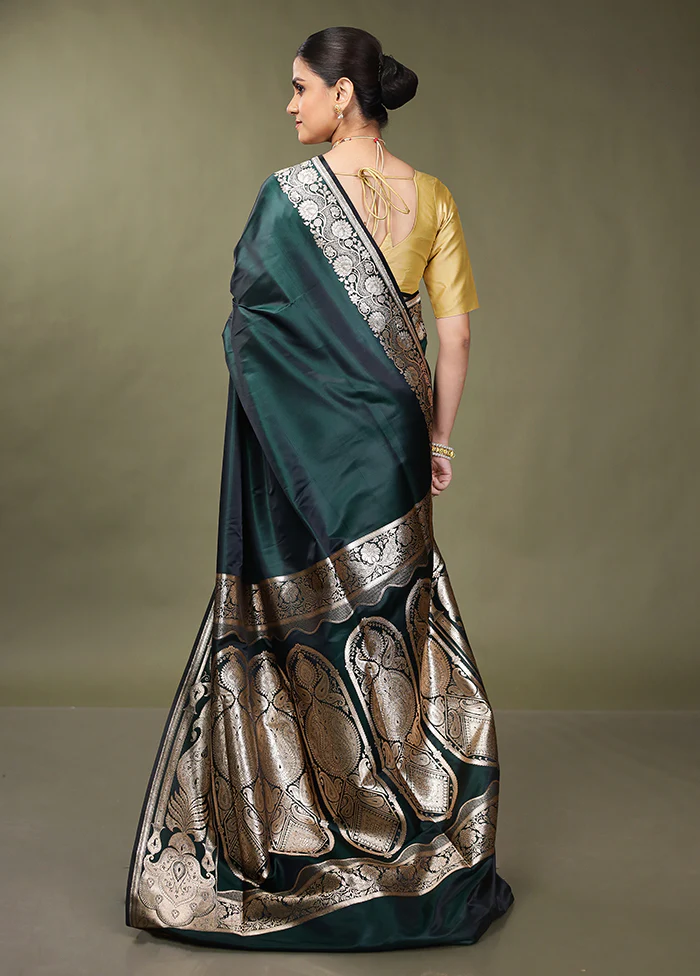 Green Banarasi Silk Saree With Blouse Piece - Image 3